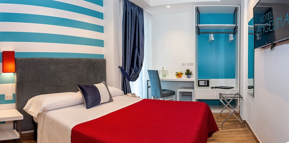 Single room with window