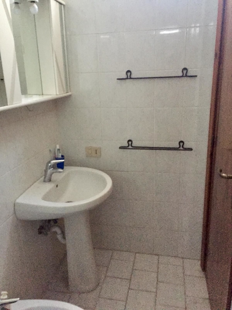 Basic Double Room, Kitchenette photo 3