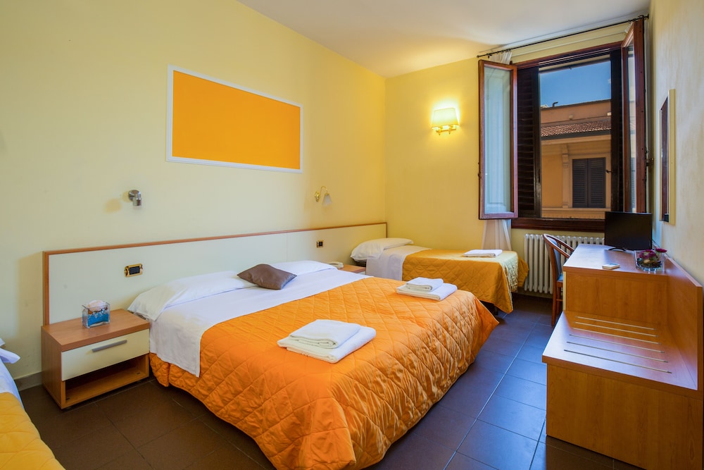 Classic Quadruple Room photo 1