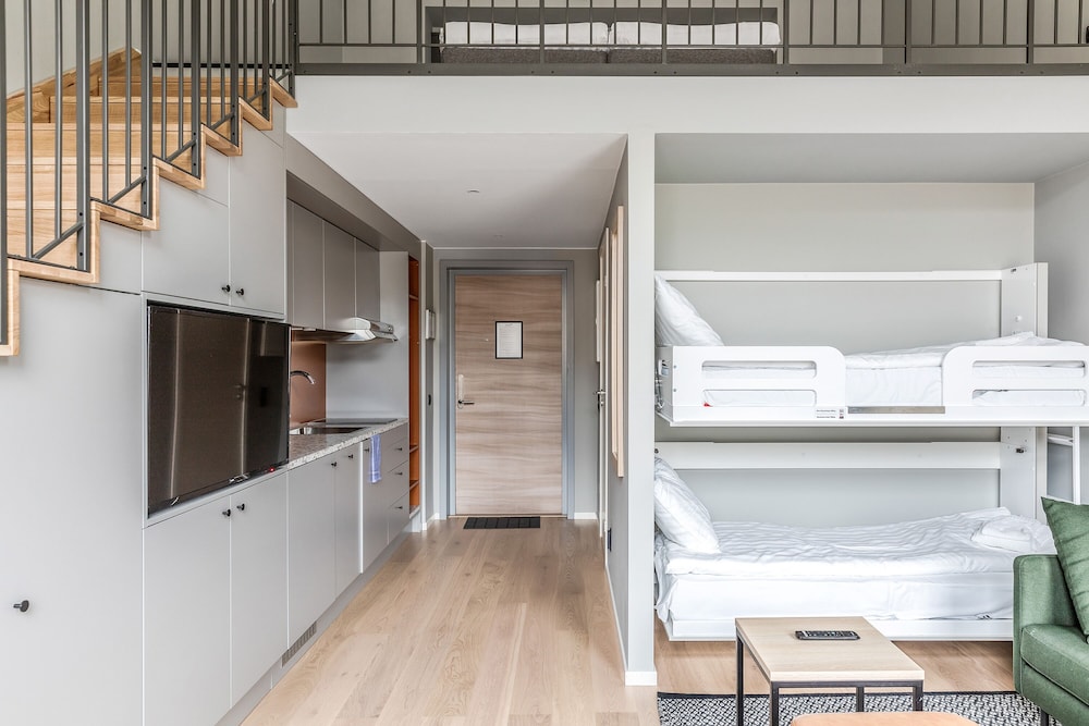 Studio (Loft, 2 Twin Beds) photo 1