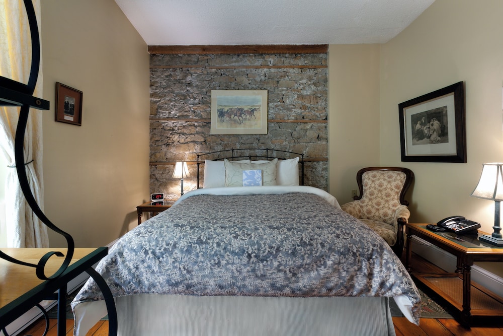 Comfort Room, 1 Queen Bed photo 2