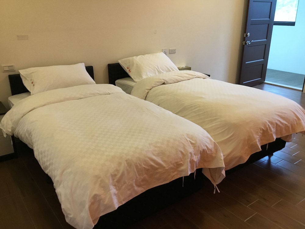 Standard Twin Room, 1 Bedroom, Hot Tub, Annex Building photo 1