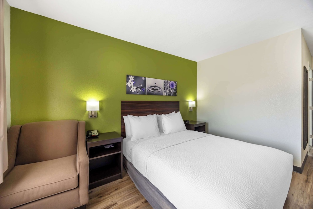 Room, 1 Queen Bed, Accessible, Non Smoking - Photo 4