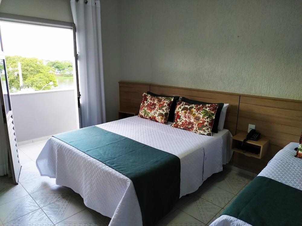 Suite - Photo 2
