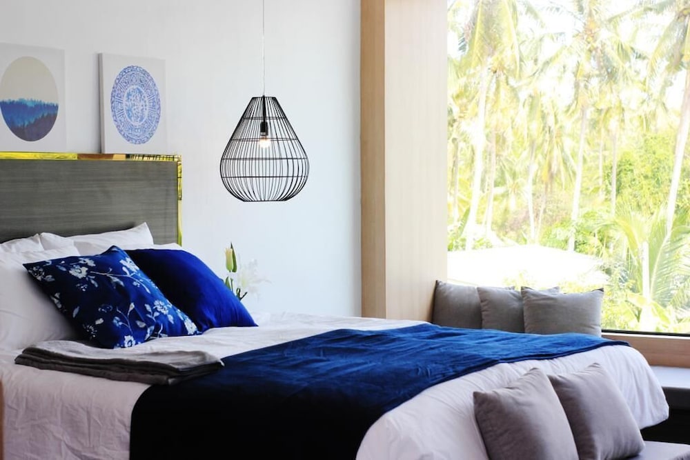 Deluxe Double Room, Multiple Beds, Bathtub, Park View