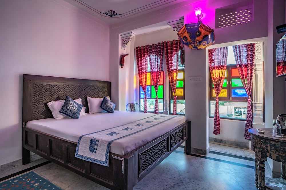 Deluxe Double Room, Lake View - Photo 2