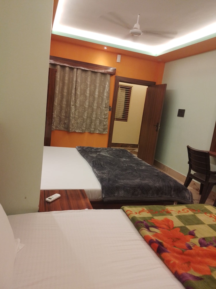 Basic Triple Room photo 3