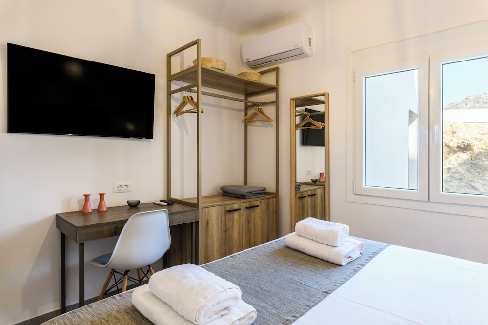 Grand Suite, Housekeeping, Sea View