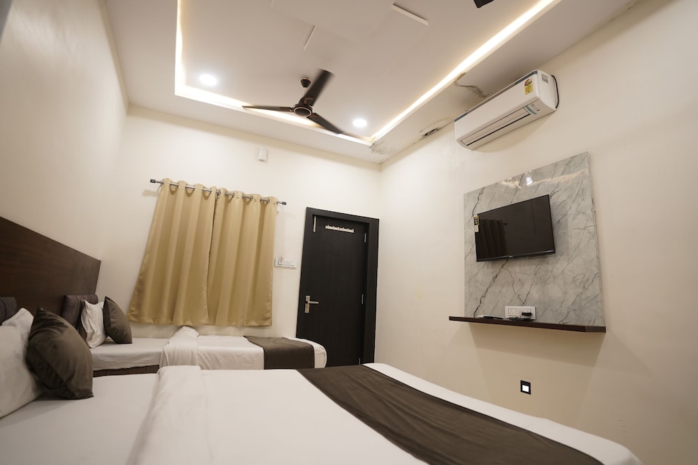 Deluxe Triple Room - Photo 5