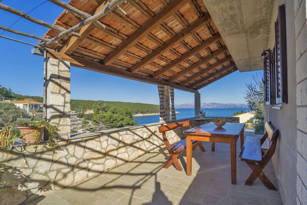 House (One Bedroom Holiday Home) photo 3