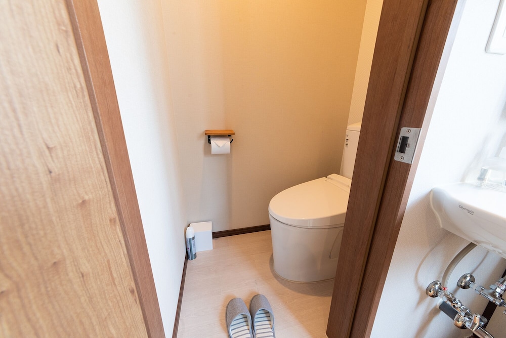Japanese Style Room for 4 Guests with Toilet photo 3