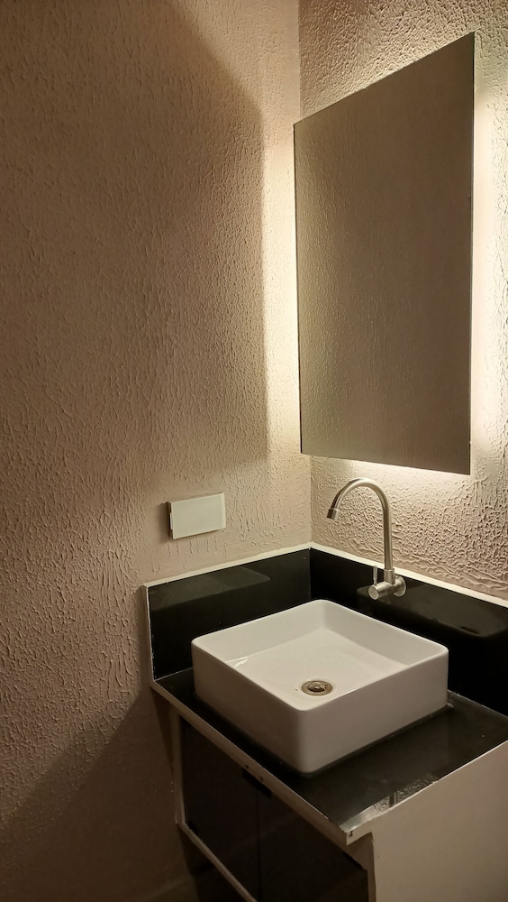 Standard Double Room - Photo 3