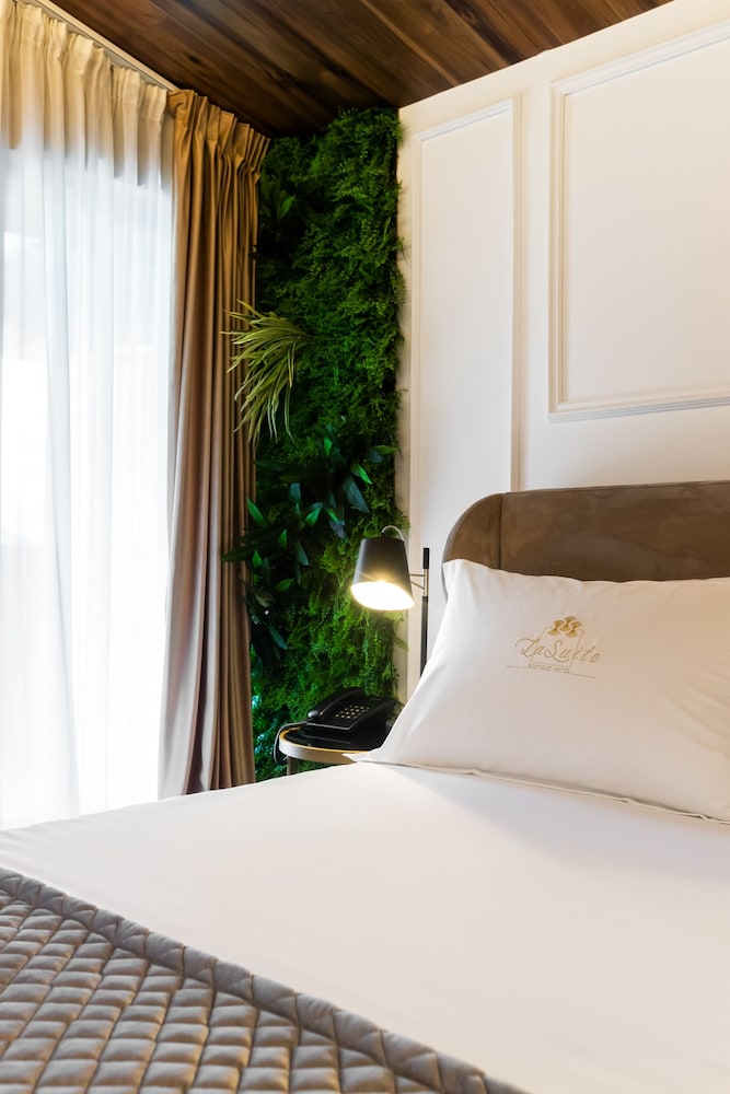 Deluxe Room (Iconic 401) photo 1