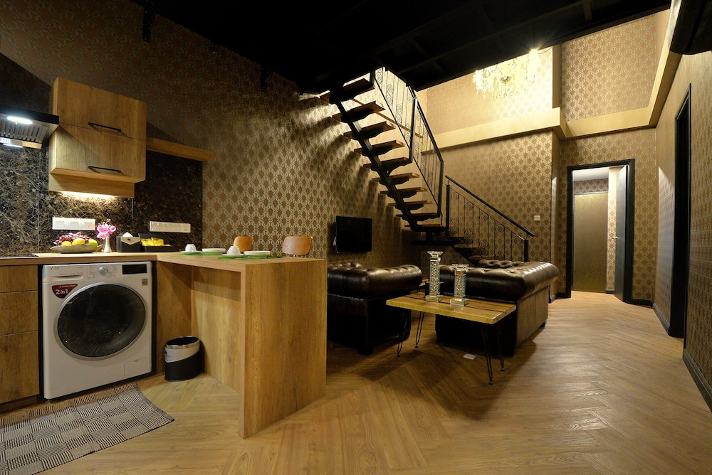 Superior Duplex photo 1