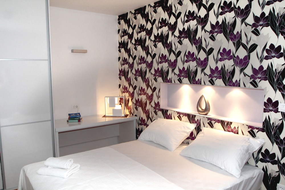 Exclusive Apartment, 2 Bedrooms, Terrace, Sea View photo 3