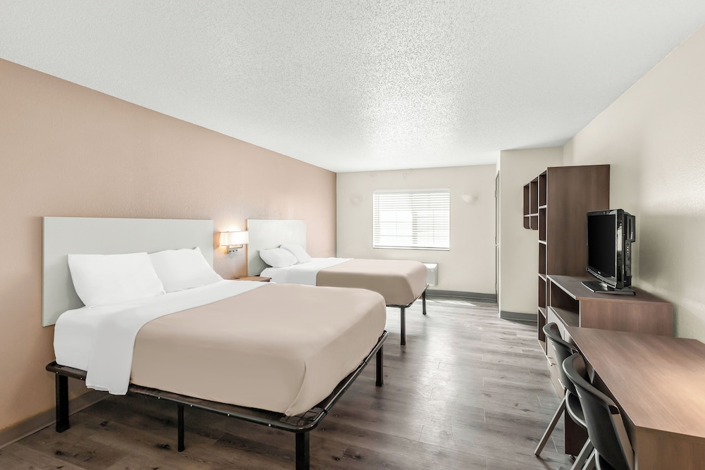 2 Queen Bed Suites