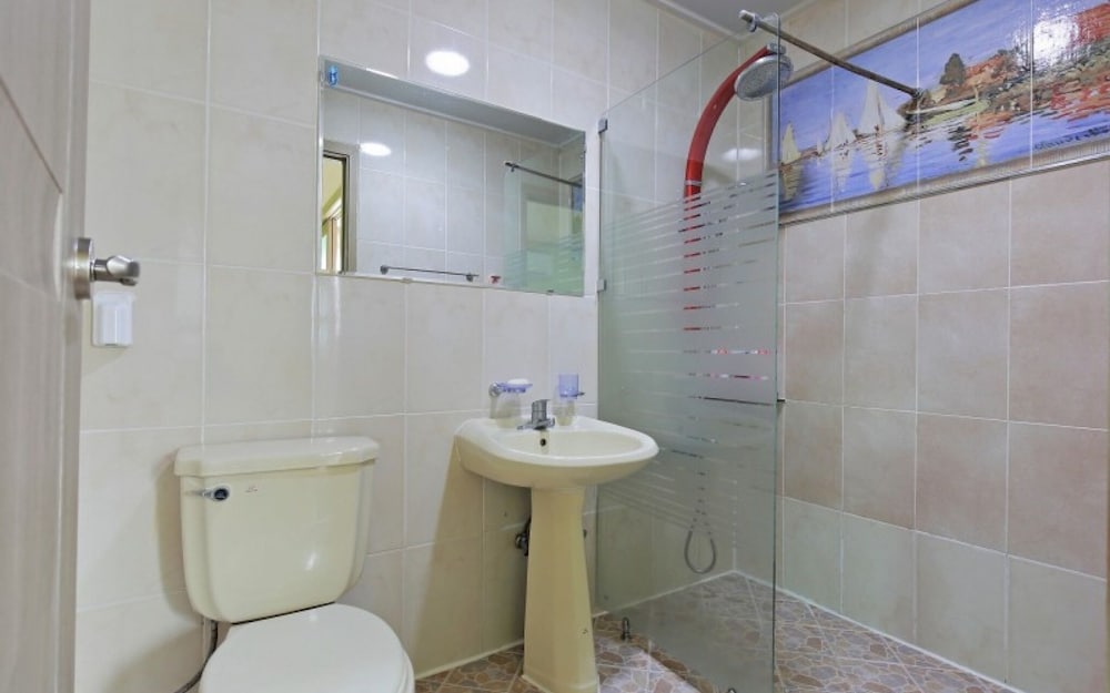 Room (Small 1 (Individual Terrace))