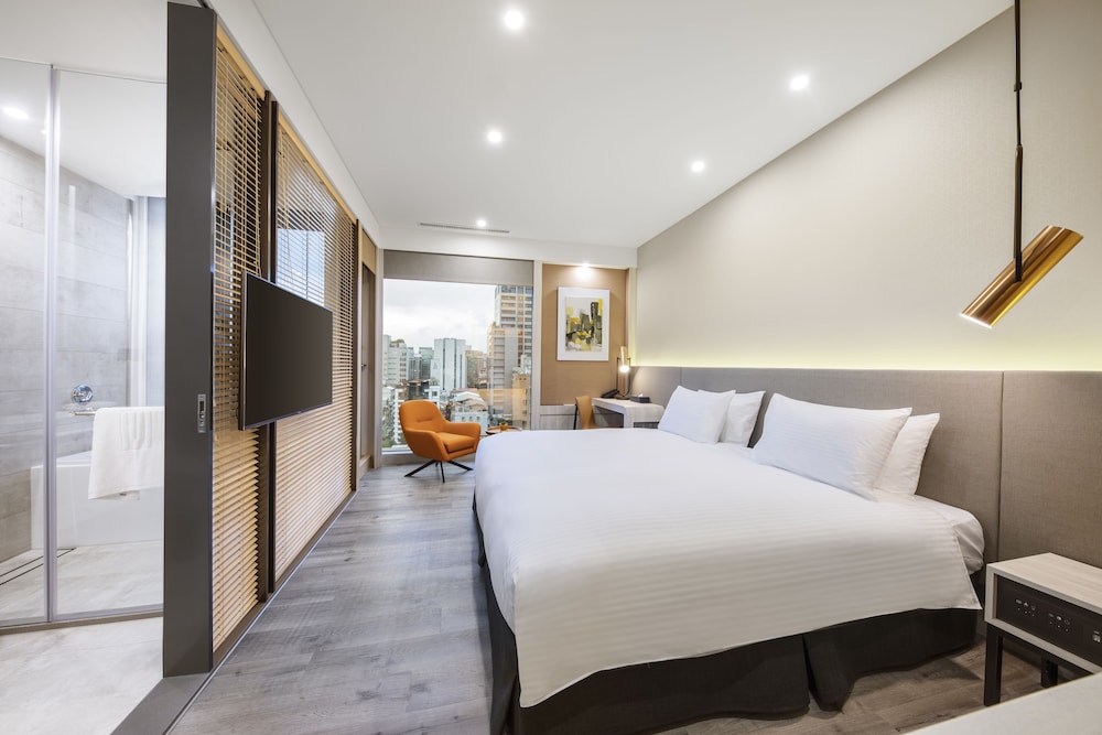 Deluxe Room - Double (2F-6F)