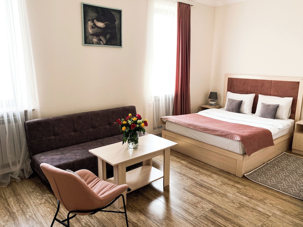 Deluxe Double Room photo 2