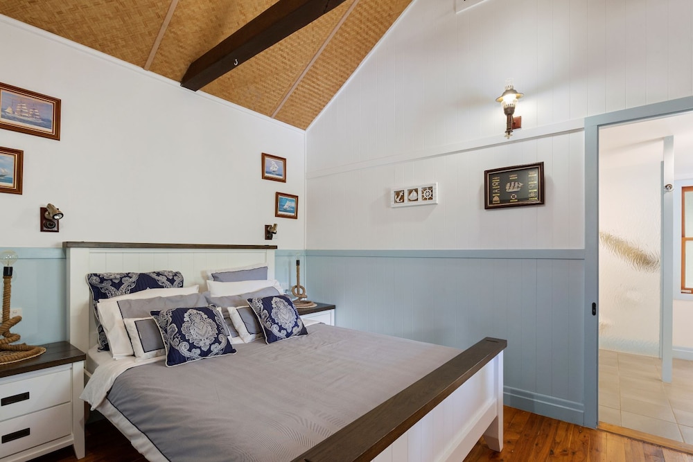 Romantic Cottage photo 2
