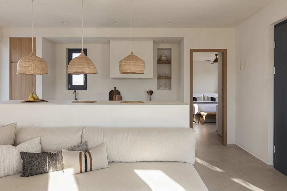 House of Light with Plunge Pool - Photo 3