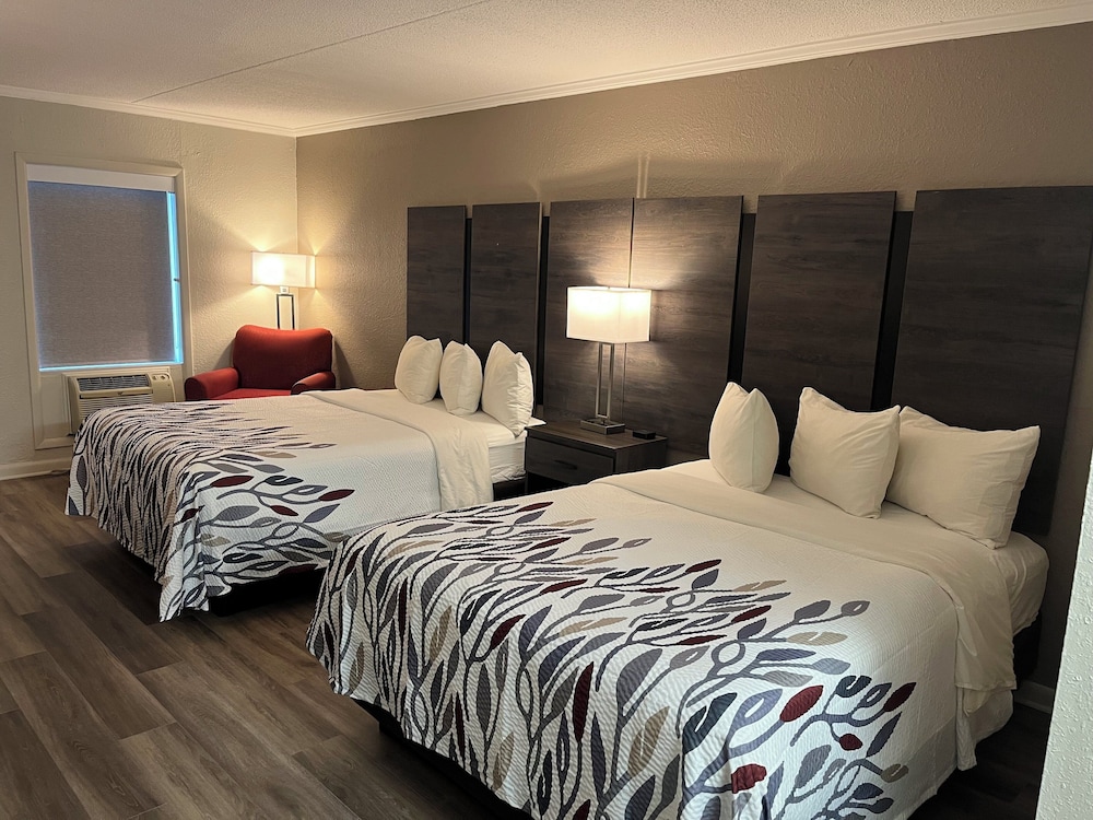 Deluxe Room, 2 Queen Beds, Non Smoking - Photo 2