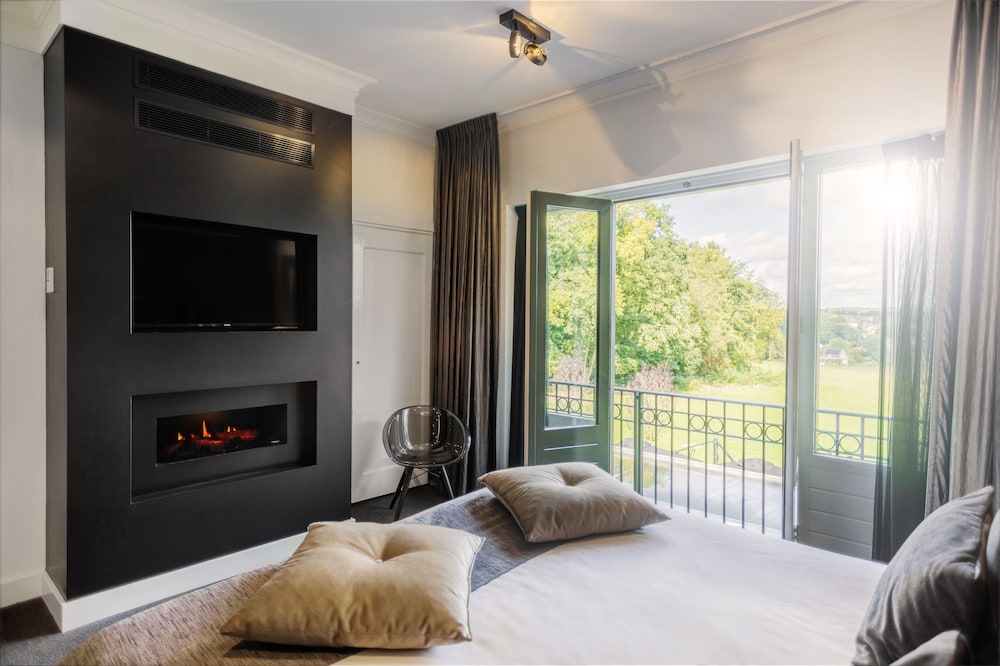 Superior Suite, Garden View photo 2