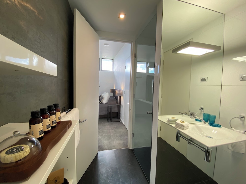 Sunset Suite photo 3