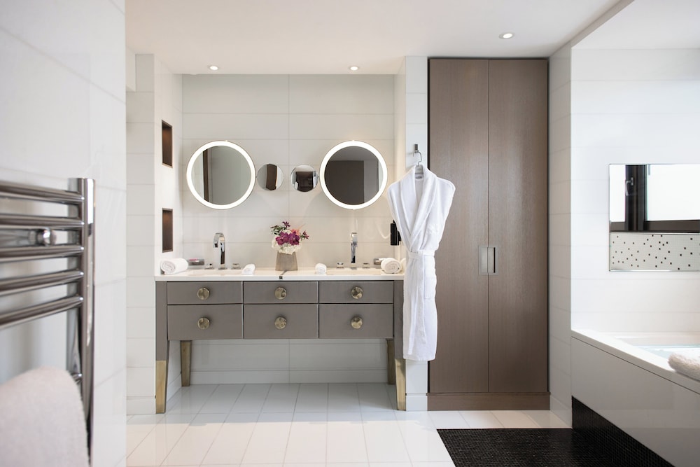 Suite (Duplex) thumbnail 6