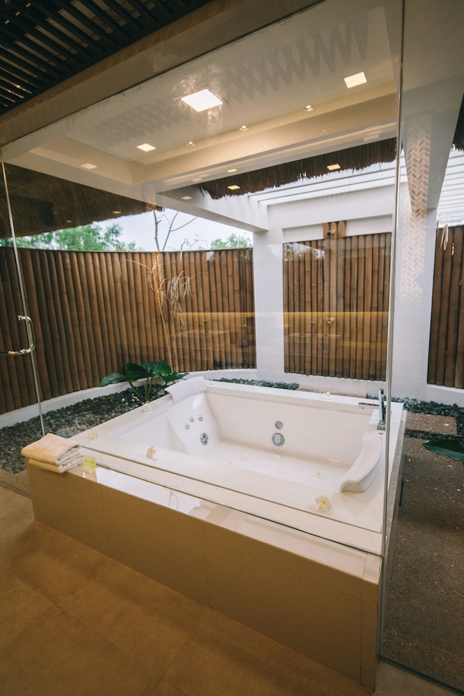 Grand Villa, Sea View photo 2
