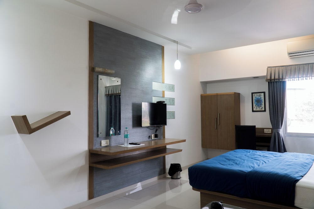Executive Suite photo 2