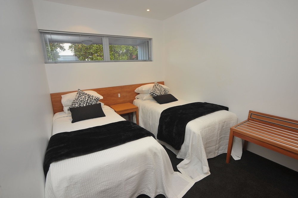 Family Apartment, 2 Bedrooms (family unit) - Photo 2