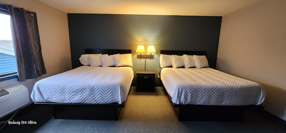 Standard Double Room, 2 Queen Beds photo 1