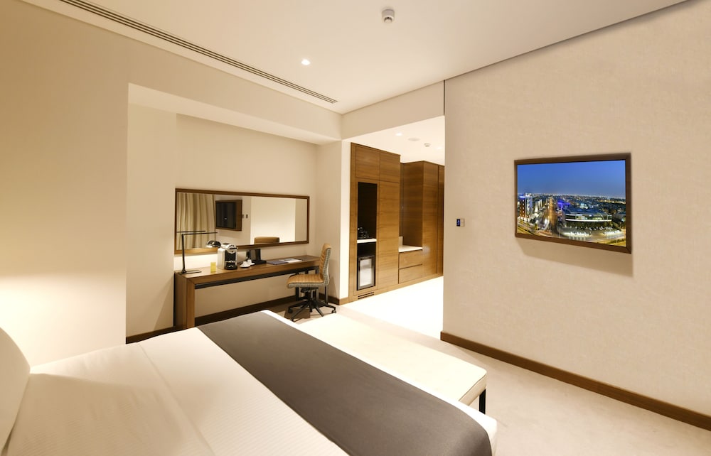 Standard Room, 1 King Bed - Photo 1