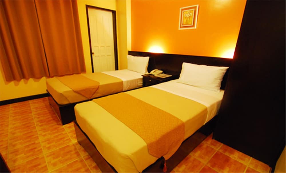 Standard Room, 2 Twin Beds photo 2