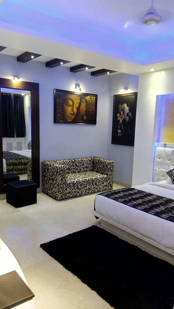 Deluxe Double Room photo 2
