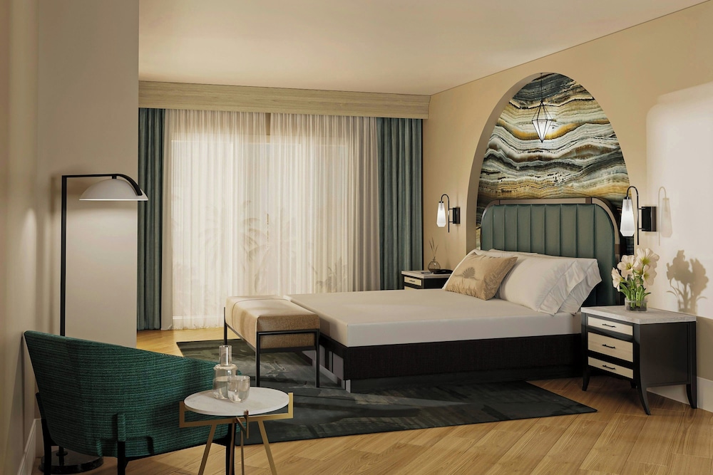 Standard Room, 1 King Bed, City View photo 1