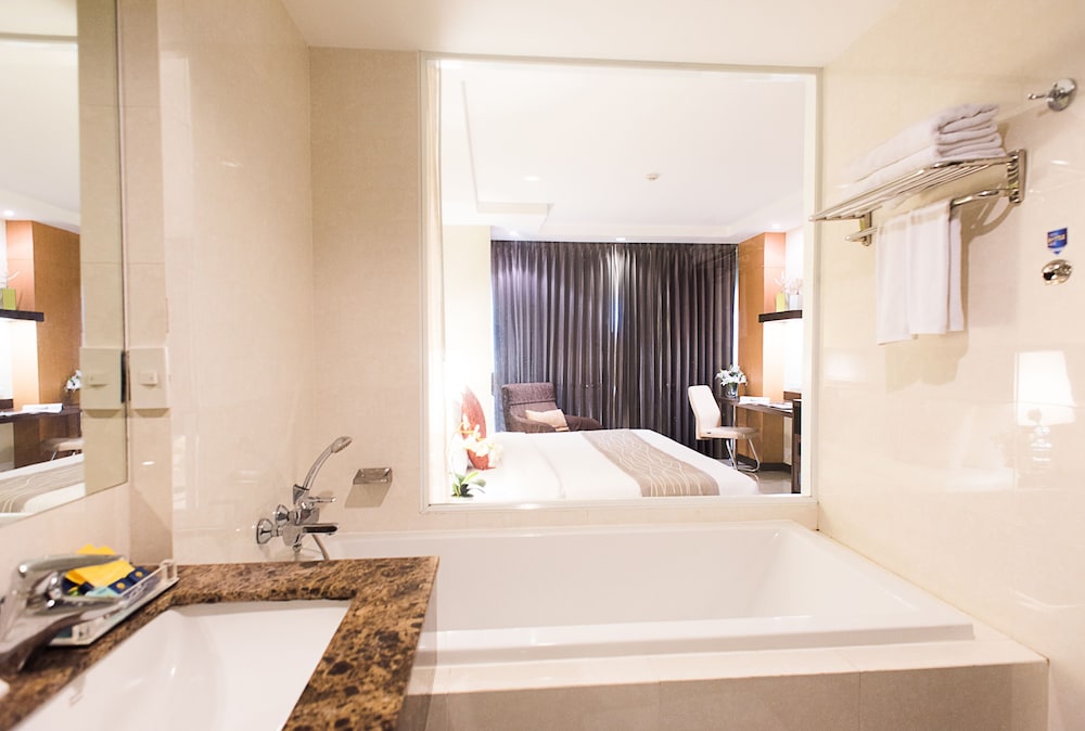 room photo
