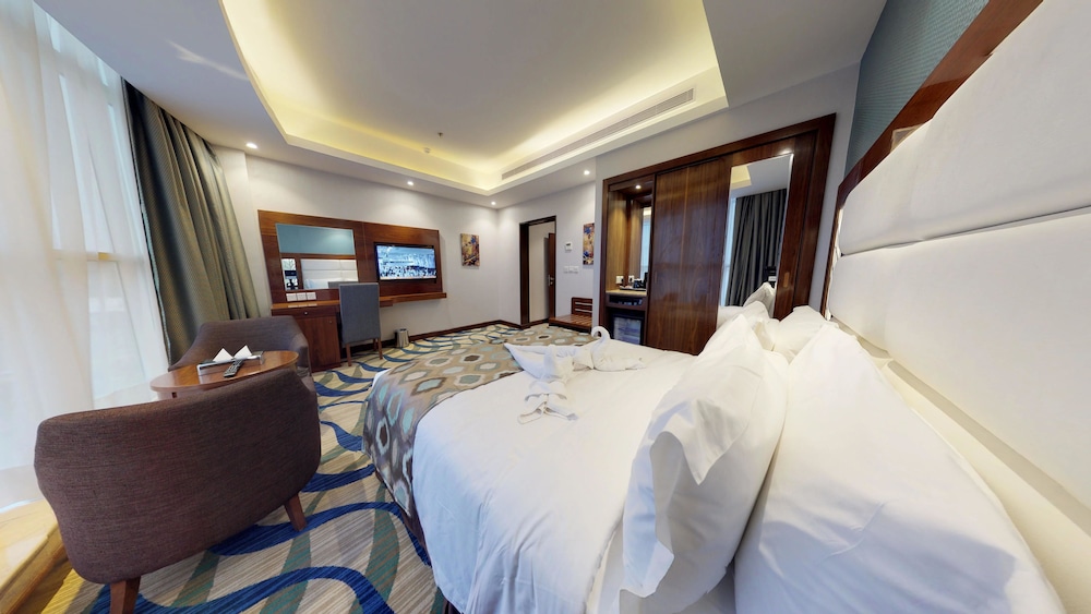 Deluxe Twin Room - Photo 2