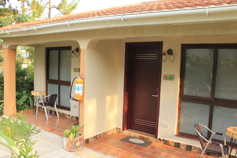 Economy Double Room, 1 Bedroom, Garden View photo 2