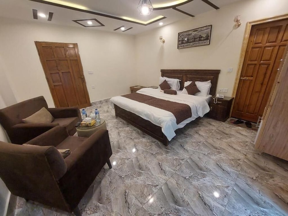 Deluxe Double Room photo 2