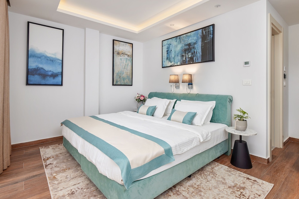 Deluxe Double or Twin Room photo 1