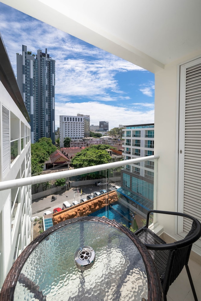 Room, 2 Bedrooms (Residence, King+Twin) - Photo 6