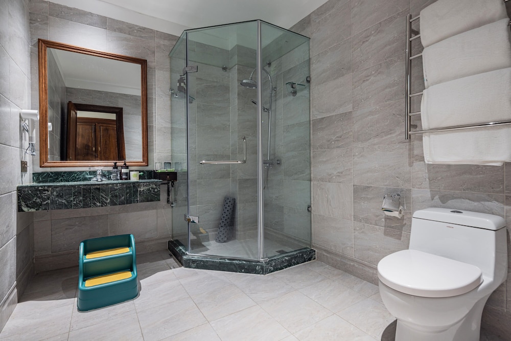 Comfort Double or Twin Room, Housekeeping, Hill View photo 2