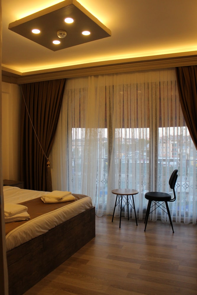 Standard Room photo 2