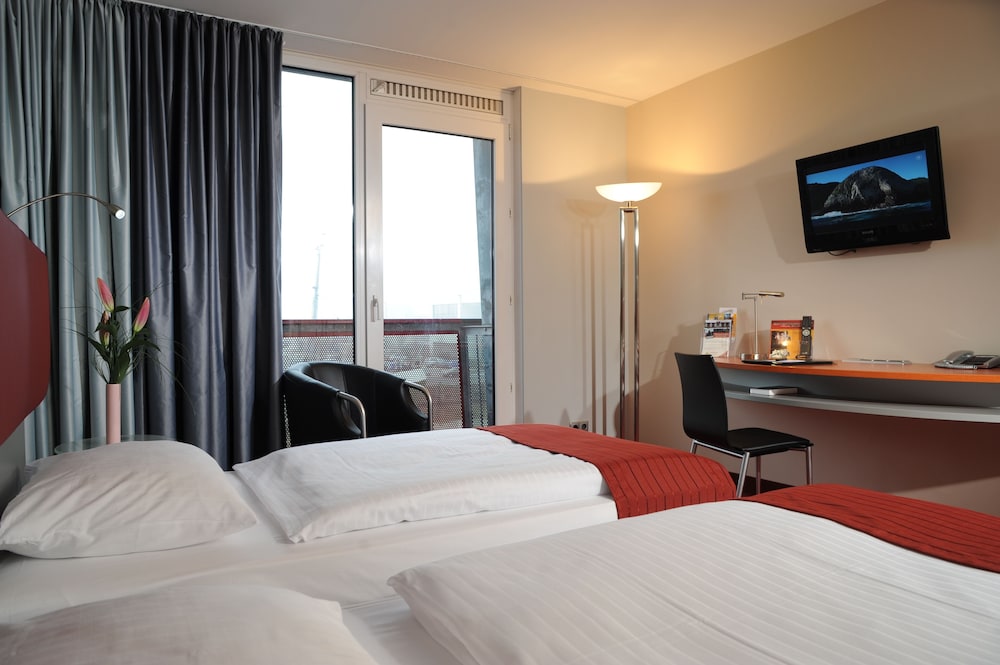 Comfort Double Room, Harbor View photo 3
