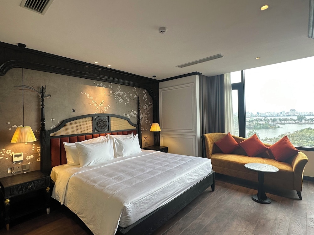 Grand Suite, Lake View