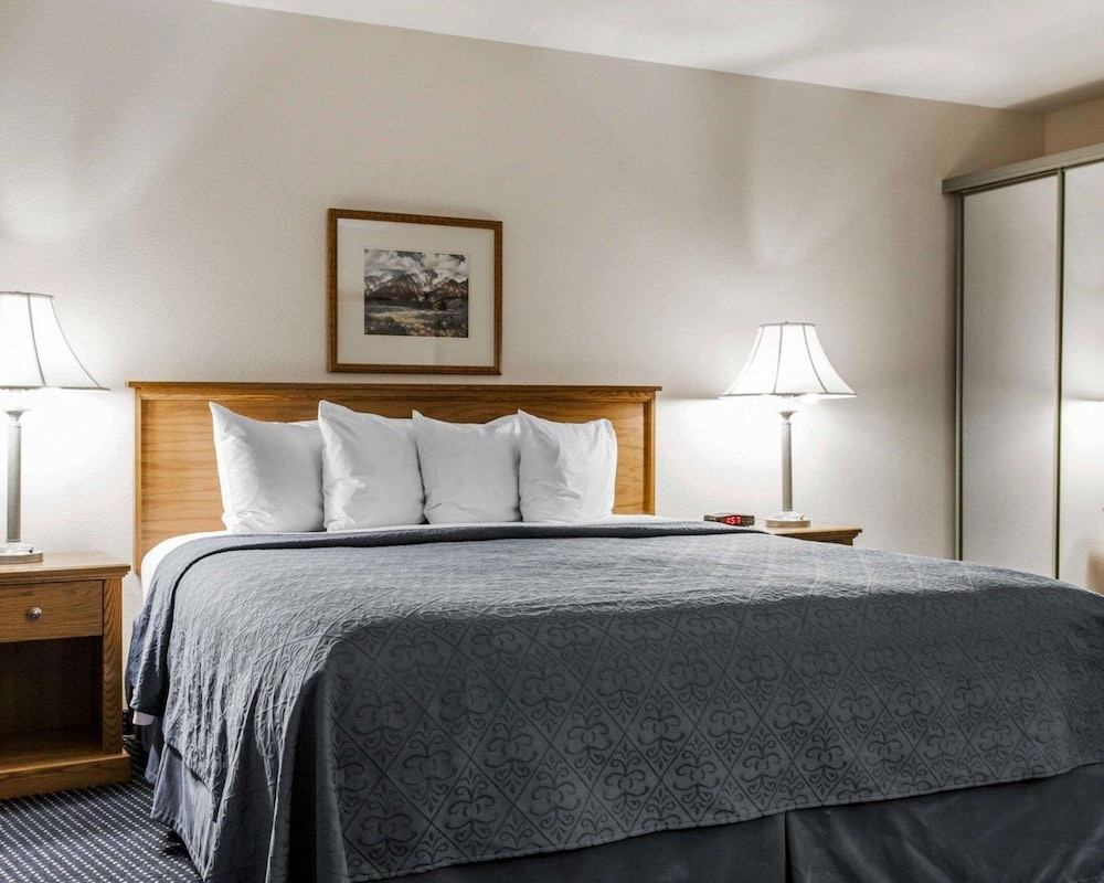 Suite, 1 Queen Bed, Non Smoking