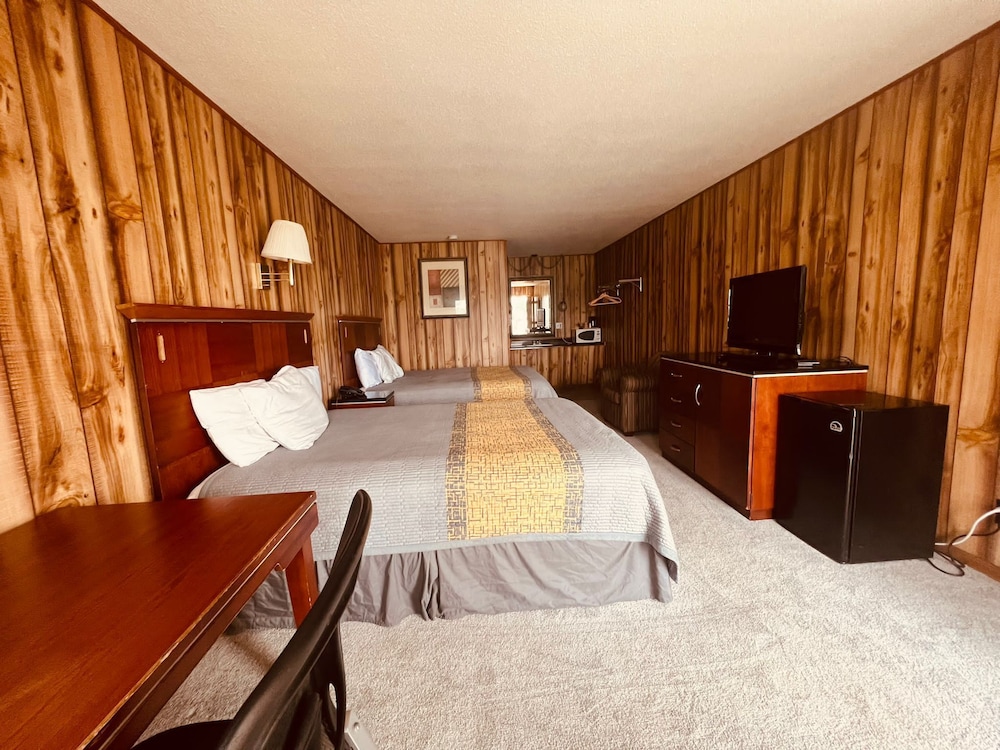 Room, 2 Queen Beds, Non Smoking photo 1