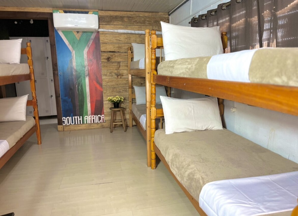 Economy Shared Dormitory, Men only